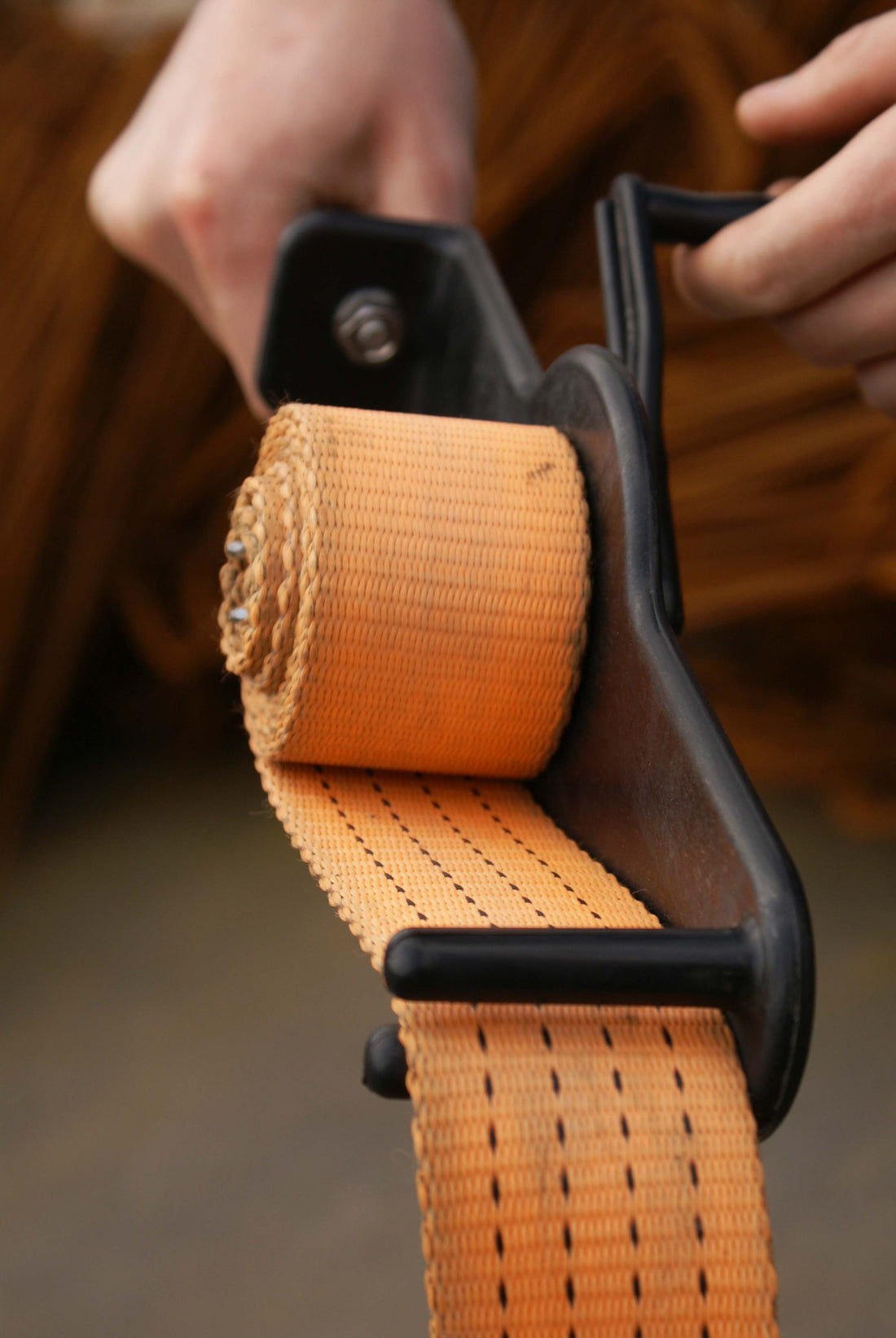 Strap winder